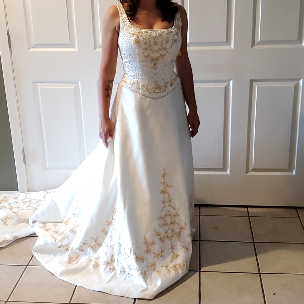 Wedding dress